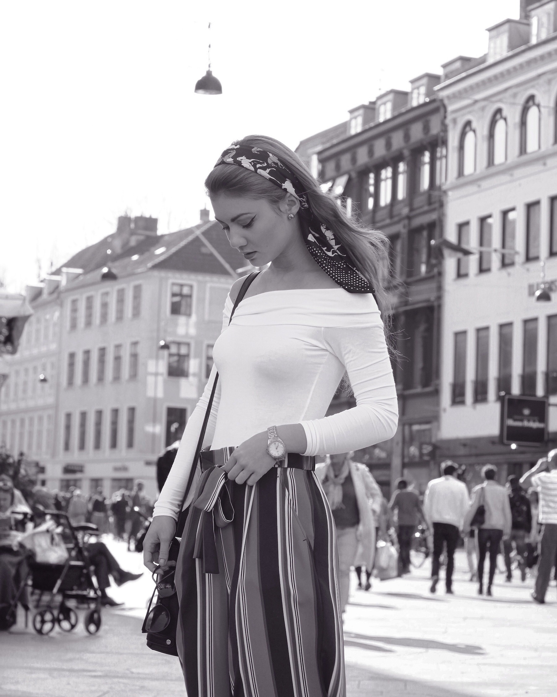 Juliana Chow Fashion Blog Outfit Lifestyle Copenhagen Audrey Hepburn Instagram Outfit of The Day Model 1